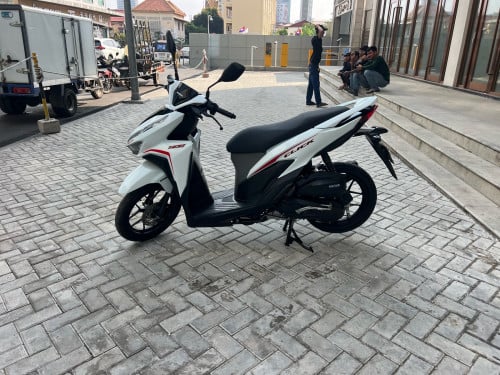 ខ្ចីណាស់