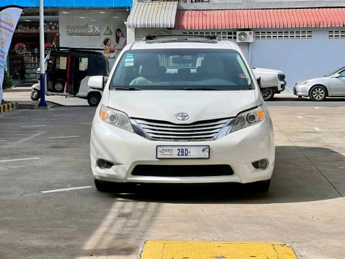 ឡានលក់ថ្មីណាស់