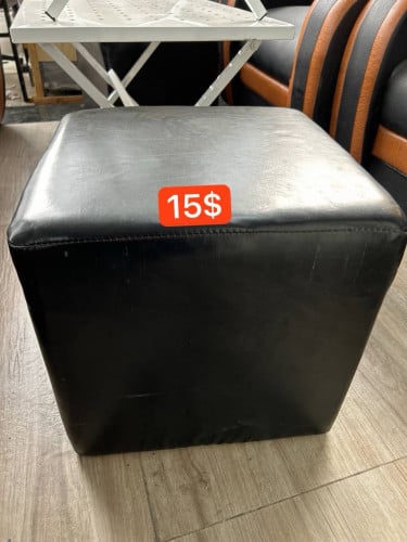 កៅអី​តុក្កតា​