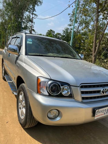 ឡានជិះផ្ទាល់ចង់លក់01P1V6ហ្វូលពេញតំបូលបើកក្នុងលឿង