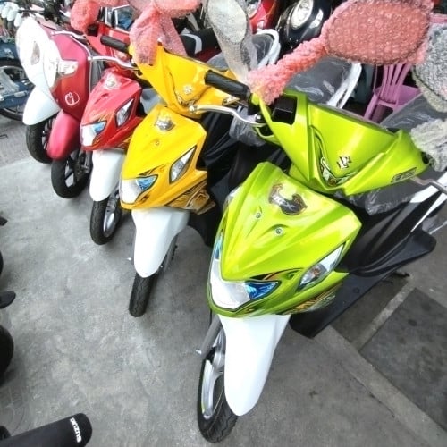 ខ្ញុំចង់លក់ម៉ូតូនិច 026 ថ្មីក្រដាសពន្ធលក់តម្លៃ 2,270 ដុល្លារ។