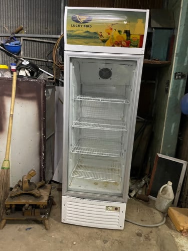 ទូត្រជាក់ទ្វារ1