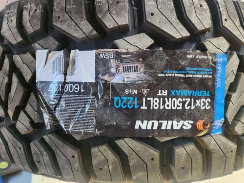 កំរាស់ 12 ជាន់, កៅស៊ូ Sailun 33/12.50R18, PR12, ឌឺឡេចុង 2025