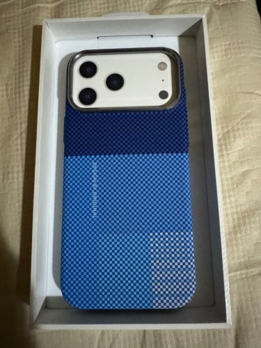 សួរស្តីខ្ញុំមានខេសកាបោន 17 pro max ថ្មី សំរាប់លក់