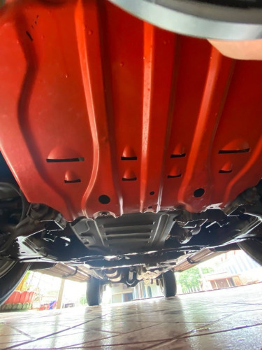 ឡានលក់ ford ranger XLT