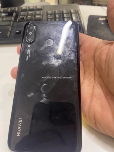 ចង់លក់ HUAWEI  P30Lite  128G  នៅស្អាតអត់មានខូចអី​ ៩មុីនដាច់