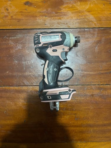 ម៉ូទ័របាញ់វីស Makita 18V មួយទឹកជប៉ុន