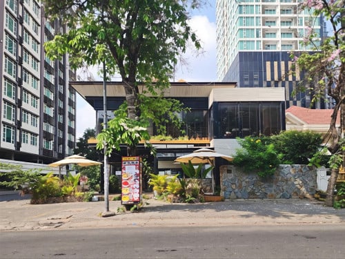 ហាងសំរាប់ជួលបឹងកេងកង១  /  Shop for rent Boeng Kengkang I