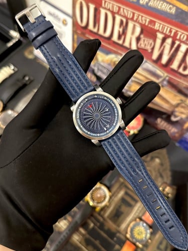 ⌚️ម៉ូឌែល: Zinvo Blade Cobalt Gem 💙💎👁‍🗨 ភិនភាគ: 99%