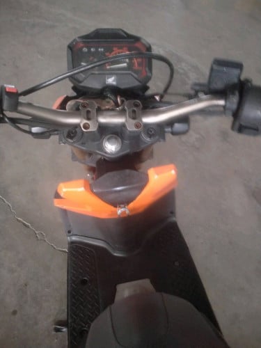 លក់ម៉ូតូ zoomer 015