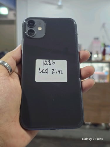 11 128G មានស្កេន