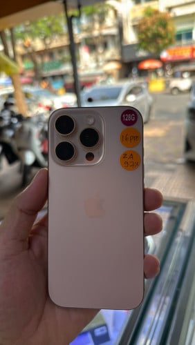 16 pro ZA 128G battery 97%