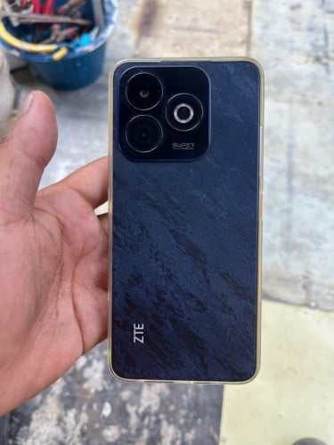 30$ ZTE Blade A75 4g+4G 128g  010757902