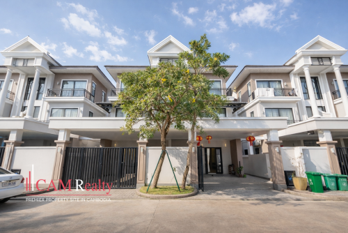 8 Bedrooms Twin A Villa For Sale In Borey Peng Huoth 50M