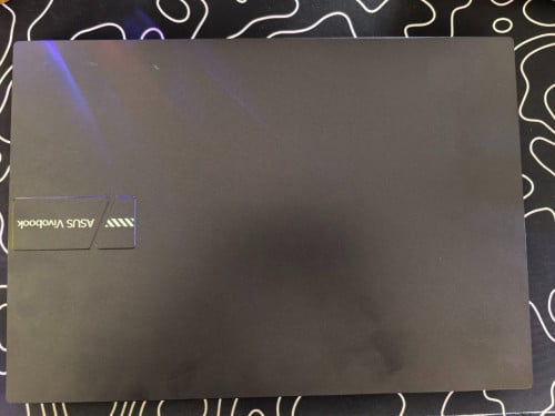 ASUS VivoBook 16" X1605V