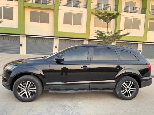 Audi Q7 2008 សាំង
