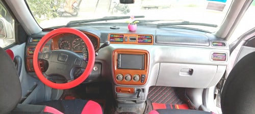 CRV98ឡានអ្នកជិះ លេងហើយស្អាត