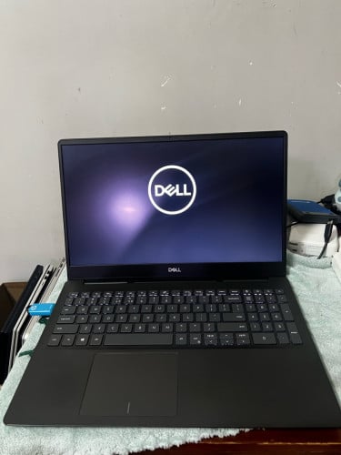 Dell Inspiron 7590