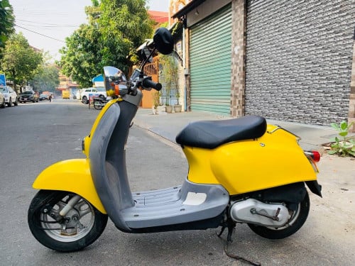HONDA GIORNO (490$) Japan 50cc new tax pepper