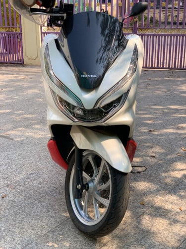 Honda PCX 2019 ABS (ប្រាំងក្រោយប្រើឌីស original) ពណ៍សកាំម៉ៃ សោរ២គ្រាប់