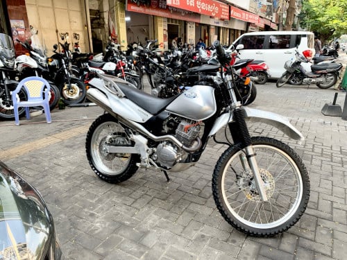 Honda SL 230 2002 99% ខ្ចីំាស់