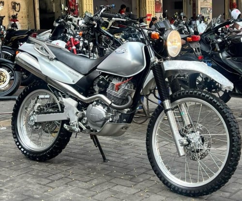 Honda SL230 new90%