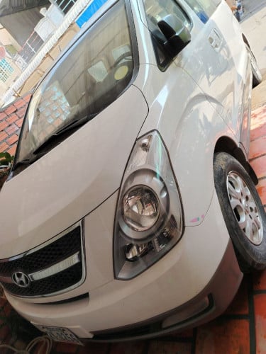 Hyundai H1 លក់បន្ទាន់