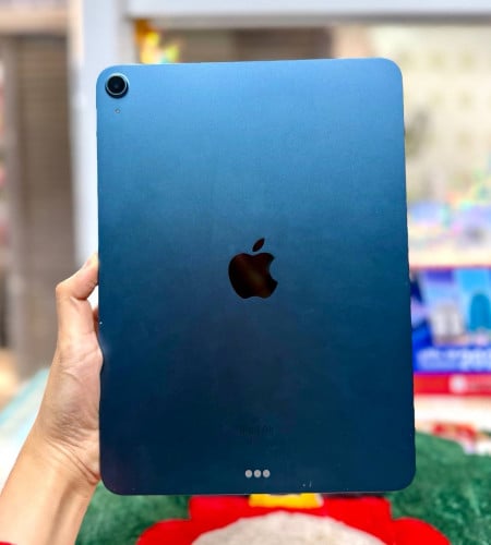 IPAD Air 5 ទំហំផ្ទុក (256G) Use WiFi តួស្អាត 98% 11 inch’s Color Blue