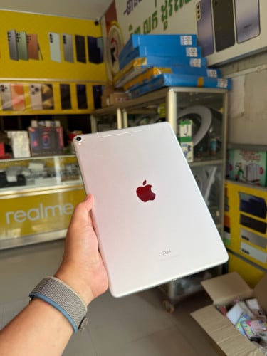 iPad Pro 10.5 / Sim+Wifi / សំនុំហ្សុីនស្អាត
