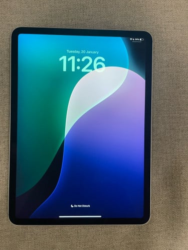 iPad Pro 11-inch (1st generation, 2018) — Wi-Fi + Cellular
