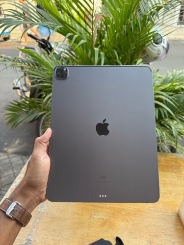 iPad Pro12.9 256GB 2020 នៅស្អាតខ្លាំងណាស់​ អ្នកត្រូវការធំៗ