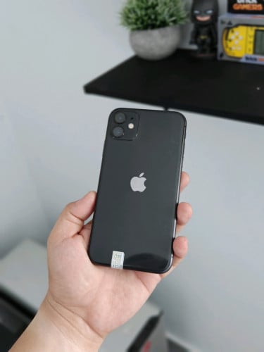 iPhone 11 64g សានុំហ្សីនណែន ស្ទើតួ ថ្ម79%