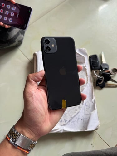 iPhone 11 64G Lla Scans Zin all លក់ធូរៗ…