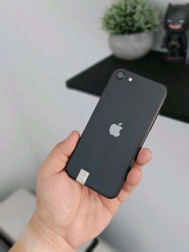 iPhone SE 2 64g សានុំហ្សីនណែន ស្អាត99%