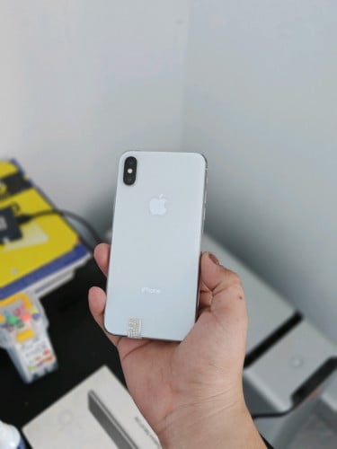 iPhone X 64g សានុំណែន ស្អាត99% ថ្ម77%