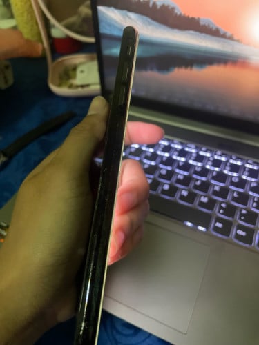 iphone xs max256g អេក្រងសុីន នៅស្គែន ថ្មថ្មីតាន