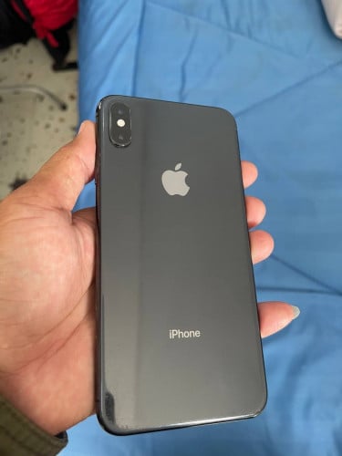 iPhone XS mix Zin have scen