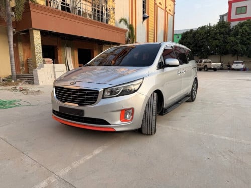 Kia Carnival 2015
