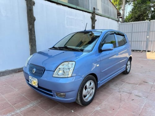Kia morning 04តម្លៃ4400$ចរចារ