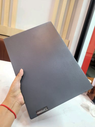 Lenovo V15 មួយទឹកតែនៅថ្មីស្អាត 99%