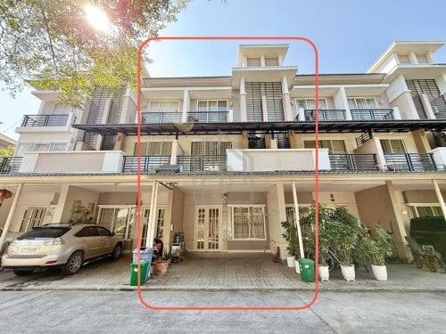 Link House 4 Bedrooms for RENT in Borey Peng Huoth The Star Platinum