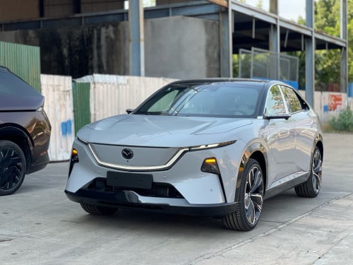 Mazda Ez60 2025
