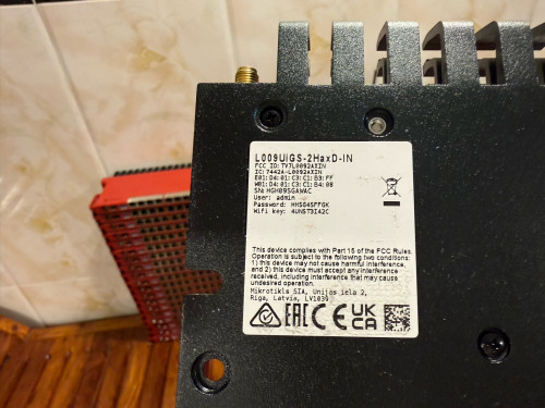 Mikrotik L009