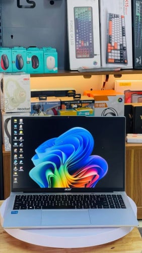 Model: Acer Aspire AL16-52P(1ទឹកស្អាត 97%)