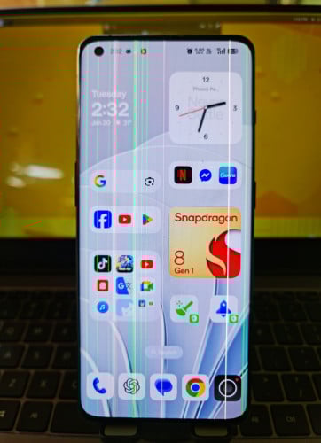 OnePlus 10 Pro 5G។ តម្លៃអាចចរចារបាន។ Free សេវាដឹក។