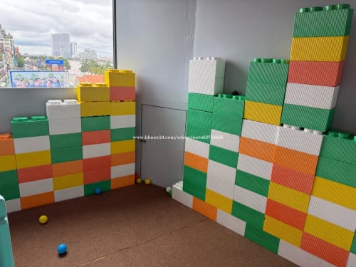 Playground (walls-home)