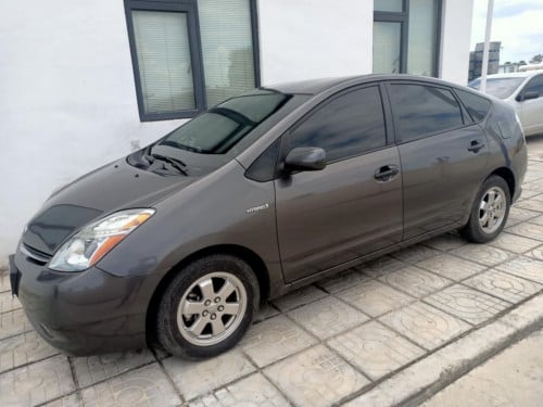 PRIUS 2006 For Rent /出租