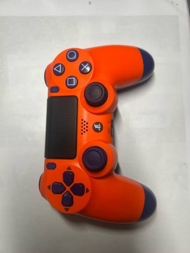 PS4 controller