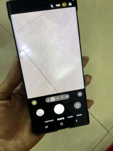 S22 Ultra 25$ Display