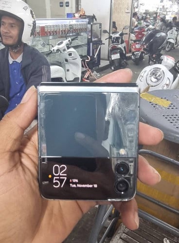 Samsung Flip 3 5G ram8/256g